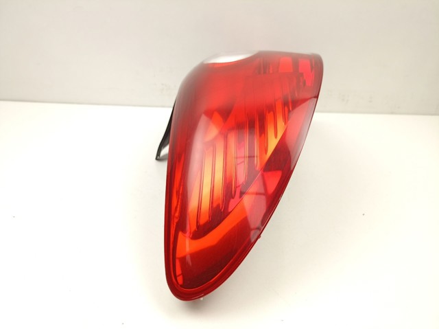 Lanterna traseira esquerda 9685618280 PEUGEOT