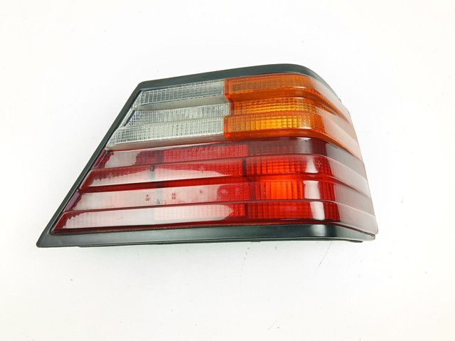 Lanterna traseira direita A1248200464 MERCEDES