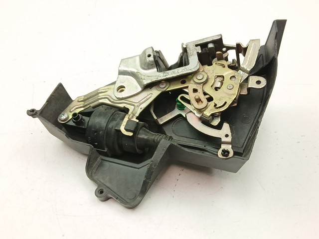 Fecho da porta traseira esquerda A2027300535 MERCEDES