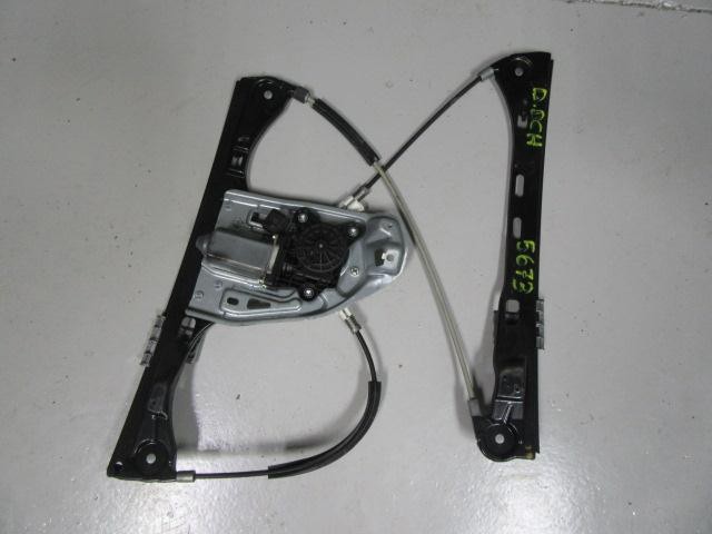 Mecanismo de acionamento de vidro da porta dianteira direita A2037201646 MERCEDES
