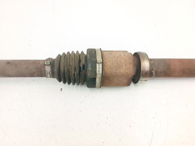 Semieixo (acionador) dianteiro direito AV613B436CD FORD
