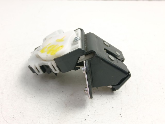 Fecho de tampa de porta-malas (de 3ª/5ª porta traseira) G33M62310A MAZDA