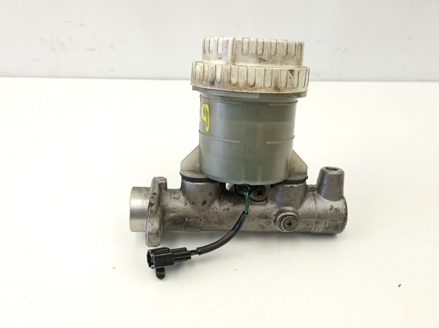 Cilindro mestre do freio MB618717 MITSUBISHI