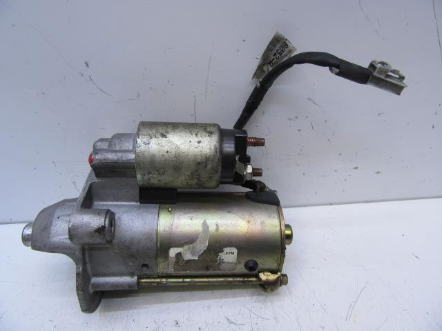 Motor de arranco Y60118400A MAZDA