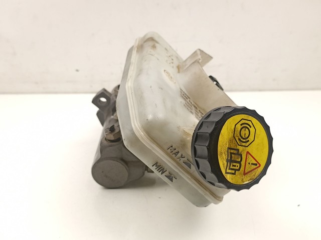 Cilindro mestre do freio YC152K478AB FORD