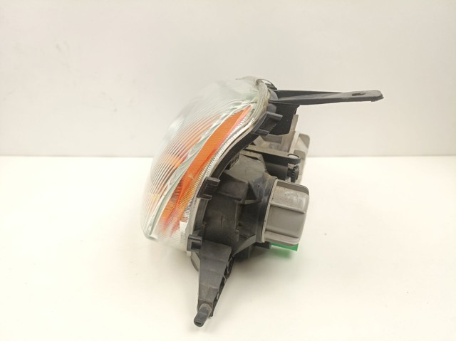 Luz esquerda YS6113006EC FORD