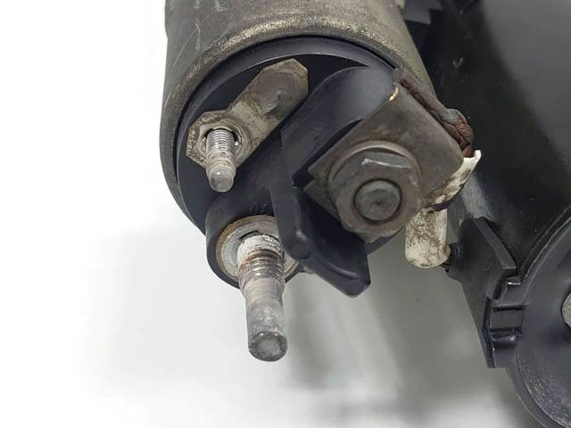 0001106023 Renault (RVI)