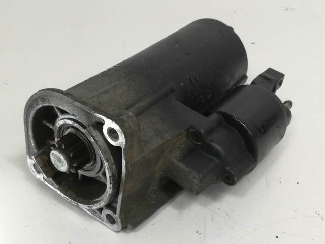 Motor de arranco 001911023 VAG