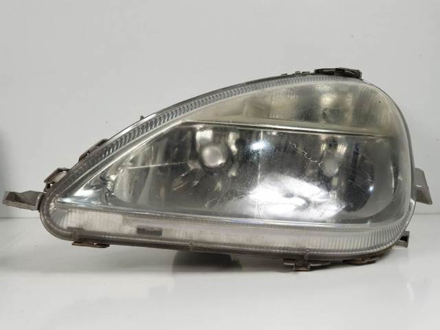 Luz esquerda 0301192201 MERCEDES