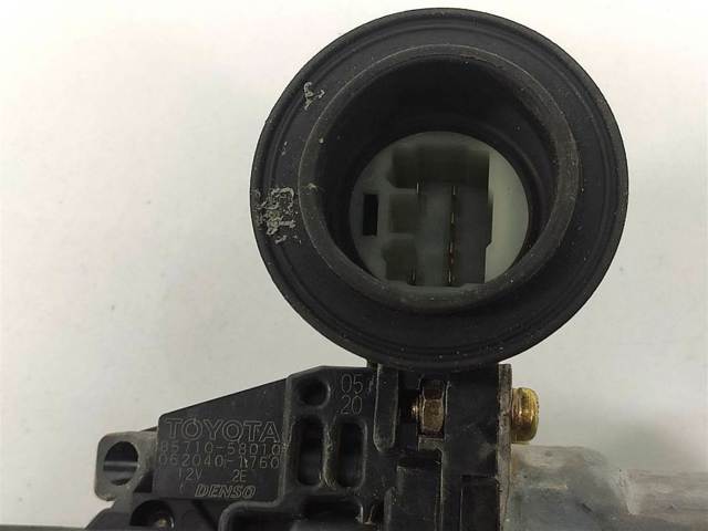 Motor de acionamento de vidro da porta dianteira direita 0620401760 TOYOTA
