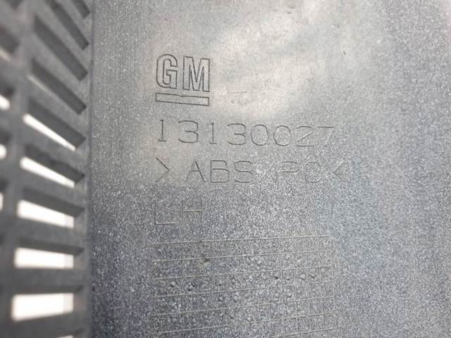 Lanterna traseira esquerda 13130027 OPEL