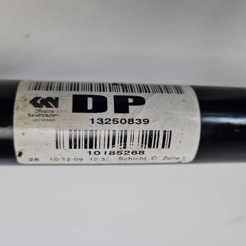 Semieixo (acionador) dianteiro direito 13250839 OPEL