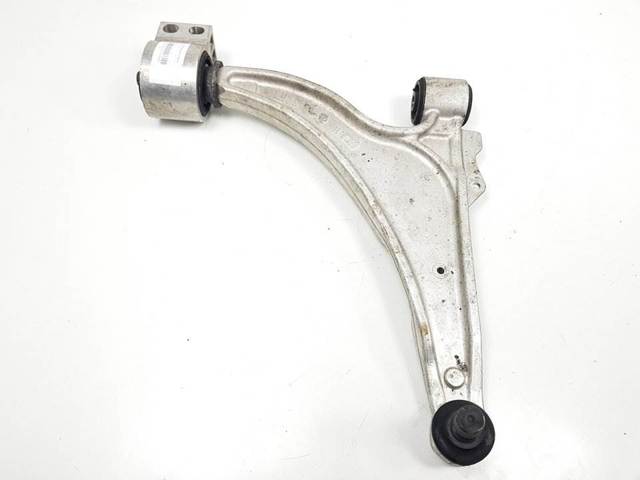 Braço oscilante inferior direito de suspensão dianteira 13401130 OPEL