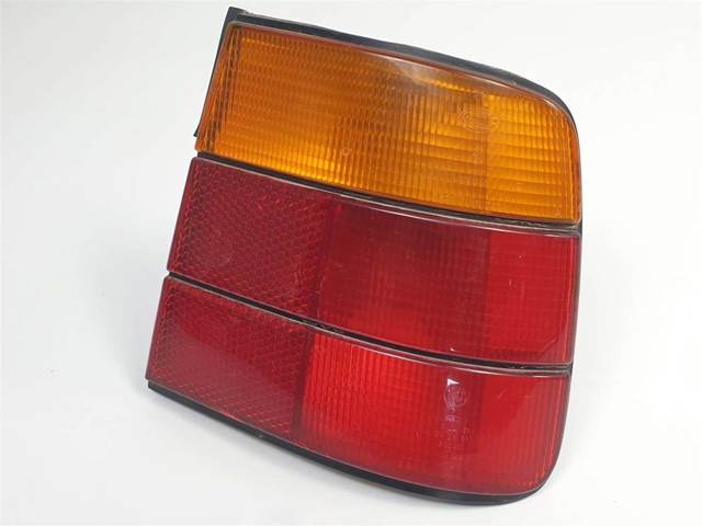 Lanterna traseira direita externa 1384010R BMW