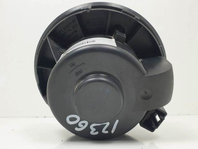 1736007103 Ford