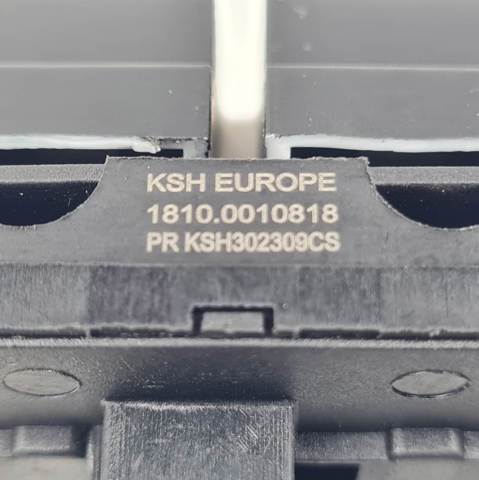 18100010818 VAG