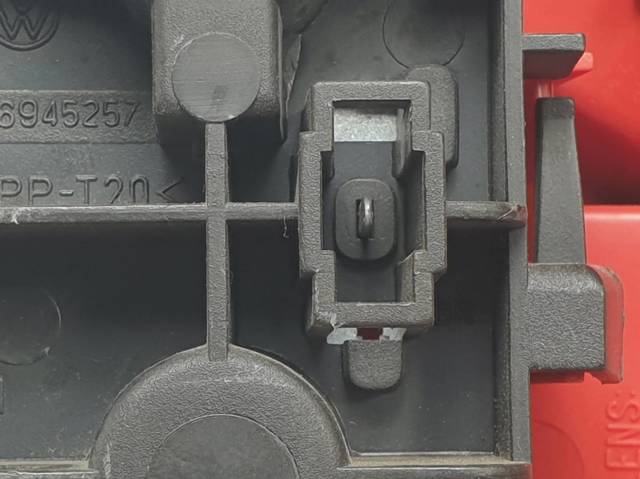 1J6945095Q VAG