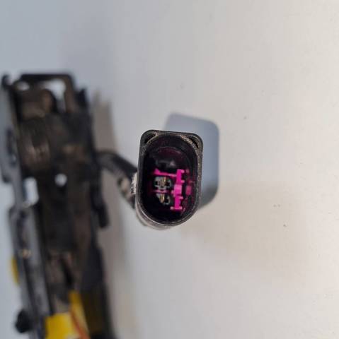 Fecho da capota 1K1823509D VAG