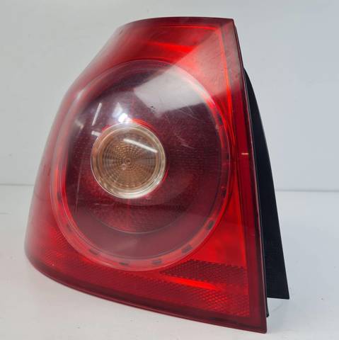 Lanterna traseira esquerda externa 1K6945095N VAG