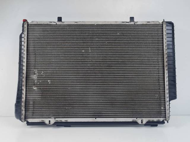 Radiador de esfriamento de motor 2025003203 MERCEDES
