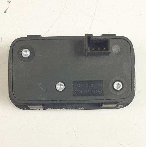 Botão de salão de acionamento de tampa de porta-malas (de 3ª/5ª porta (de tampa de alcapão) 2128210551 MERCEDES