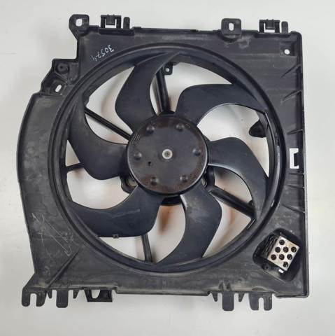 Ventilador (roda de aletas) do radiador de esfriamento 21481AY610 NISSAN