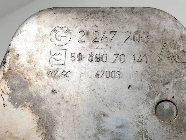 Radiador de óleo (frigorífico), debaixo de filtro 2247203 BMW