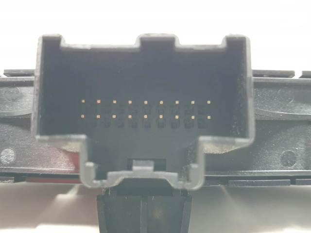Botão de ativação do sinal de emergência 23177688 OPEL