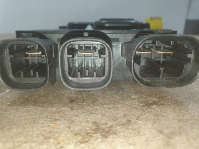 243800011R Renault (RVI)