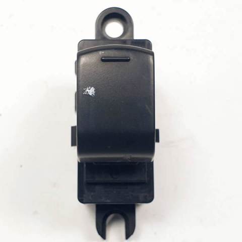 Botão dianteiro direito de ativação de motor de acionamento de vidro 25411ED03A NISSAN