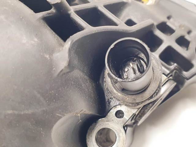 Radiador de óleo (frigorífico), debaixo de filtro 264102A300 HYUNDAI