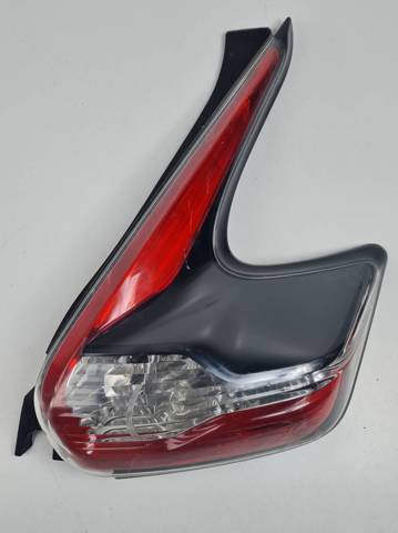 Lanterna traseira direita 26550BV80A NISSAN