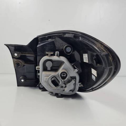 Lanterna traseira esquerda externa 265557367R RENAULT