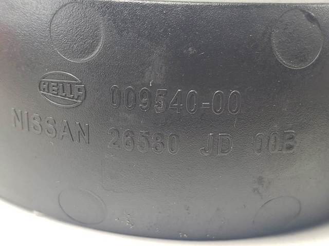 Lanterna de nevoeiro traseira 26580JD00B NISSAN