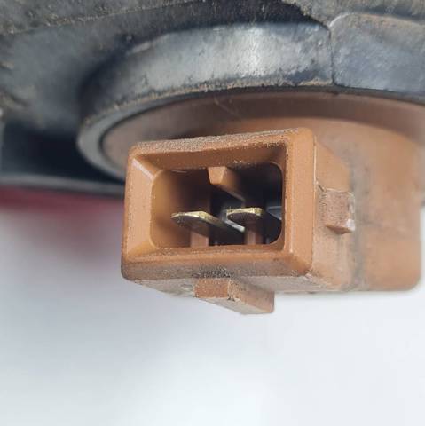 Lanterna de nevoeiro traseira esquerda 265850007R RENAULT