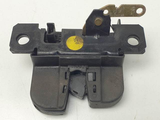 Fecho inferior da porta traseira direita batente 2K0827506 VAG