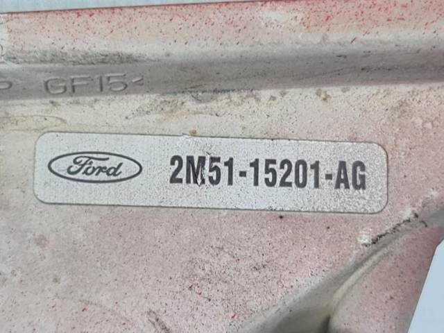 Luzes de nevoeiro esquerdas 2M5115201AG FORD