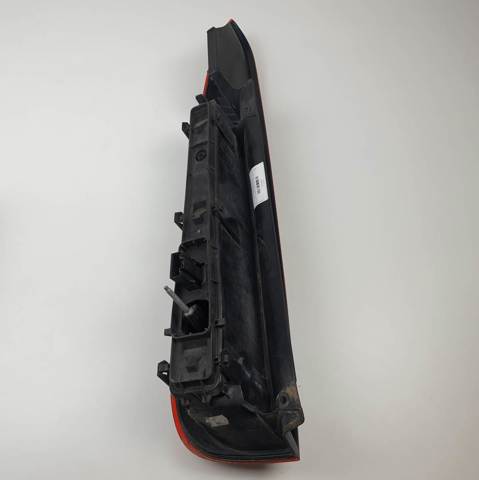 Lanterna traseira direita 2N1113A602B FORD