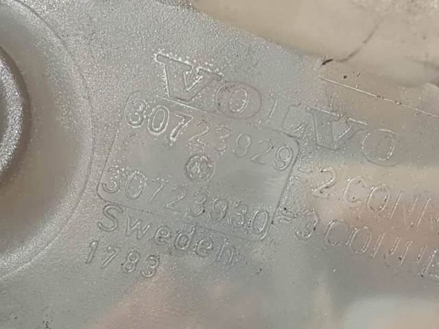 Tanque de expansão do sistema de esfriamento 30723929 VOLVO