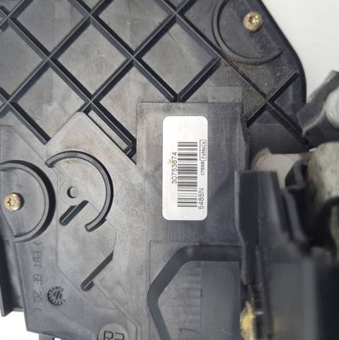 Fecho da porta traseira direita 30753674 VOLVO