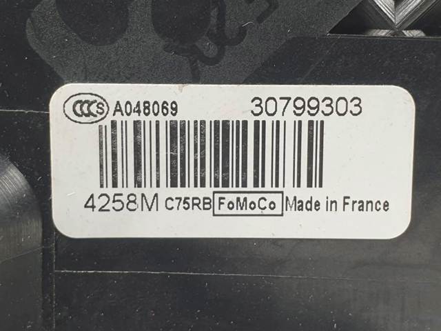 Fecho da porta dianteira direita 30799303 VOLVO