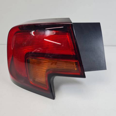 Lanterna traseira esquerda externa 39099014 OPEL