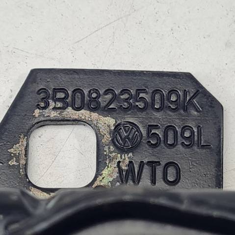 Fecho da capota 3B0823509K VAG