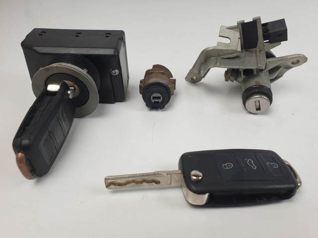 Fecho de ignição 3D0905865C VAG