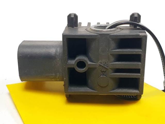 3M5T14B006AD Ford