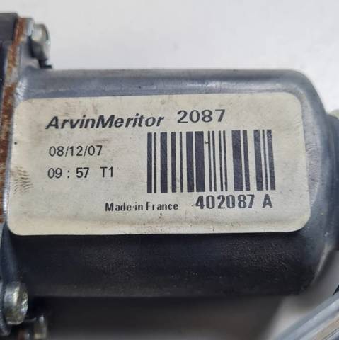 Mecanismo de acionamento de vidro da porta dianteira esquerda 402087A RENAULT