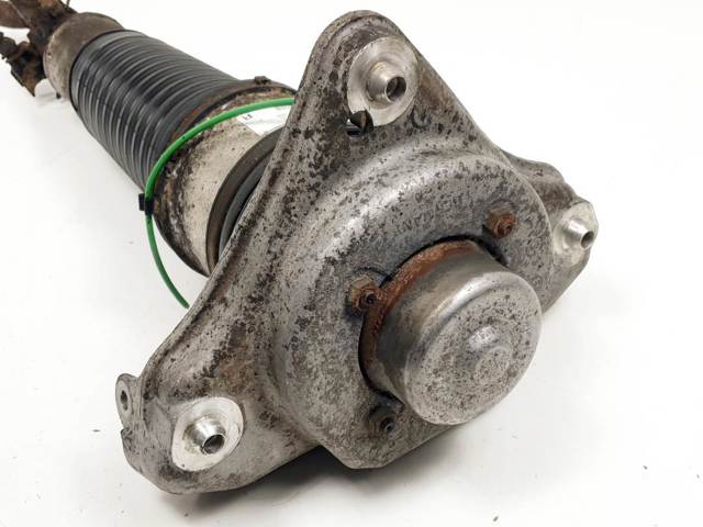 Amortecedor dianteiro direito 4F0616040T VAG