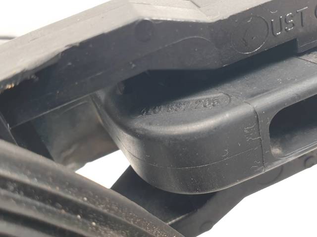 Maçaneta externa da porta dianteira 4L0837205 VAG
