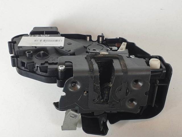 Fecho da porta traseira direita 4M5AA26412EE FORD