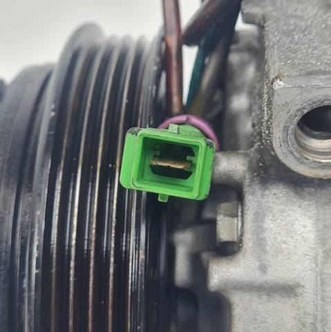 Compressor de aparelho de ar condicionado 4Z7260805 VAG